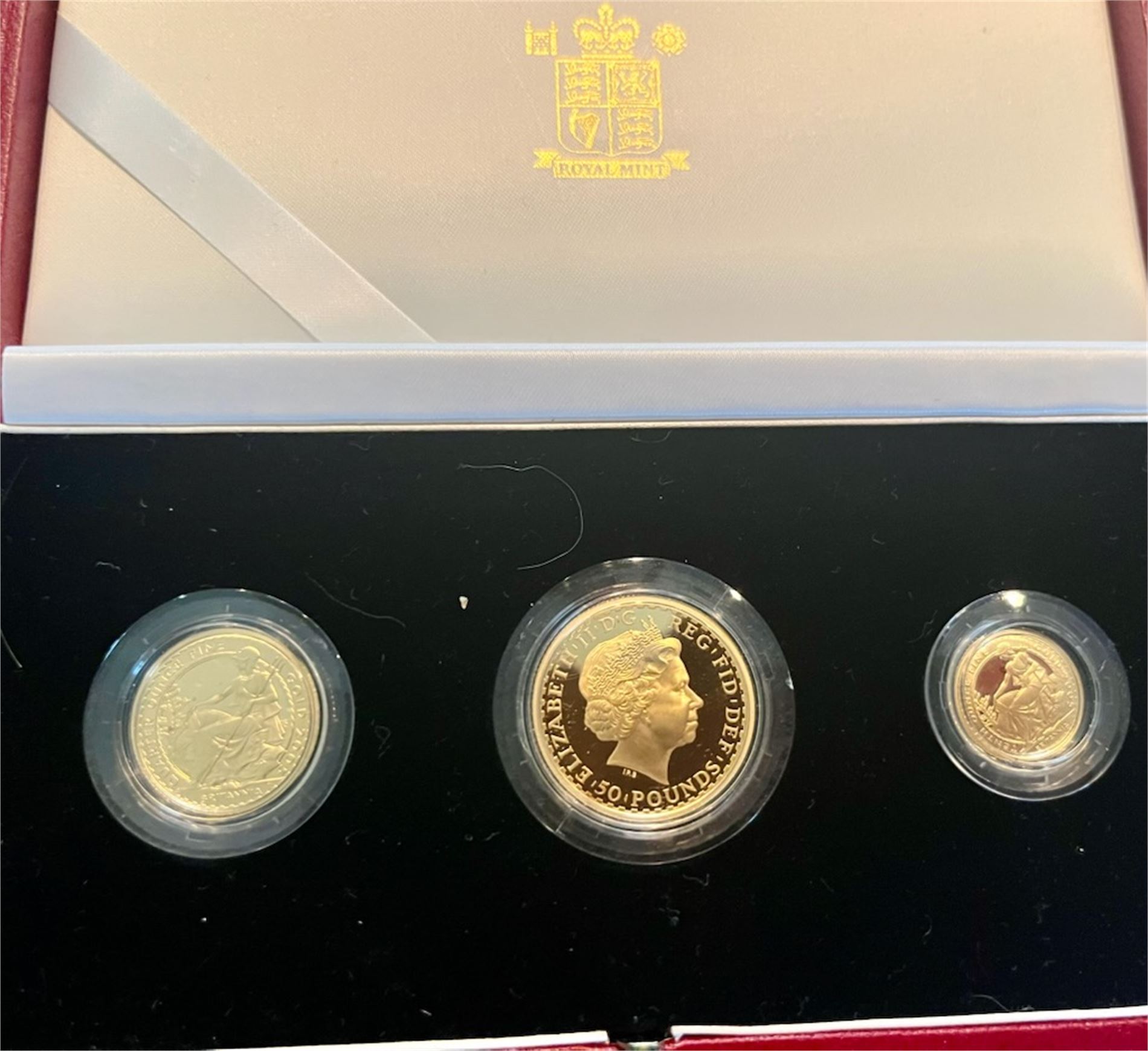 2005 Britannia Gold Proof 3 Coin Set. 50, 25 and 10 pound. 28,94 gr. (917) Proof